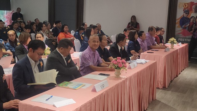 ปทุมธานี ธรรมศาสตร์ ผนึกท้องถิ่น 39 แห่ง ปั้นโมเดลจัดบริการผู้สูงอายุในชุมชน ประกาศลุย 4 เรื่องสำคัญ สังคมสูงวัย