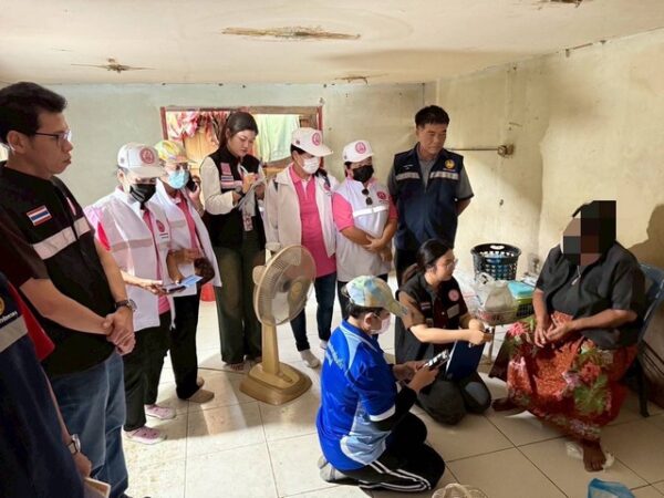 ปทุมธานี เคภัทรพล ขอขอบคุณสำนักงานพัฒนาสังคมและความมั่นคงของมนุษย์จังหวัดปทุมธานี