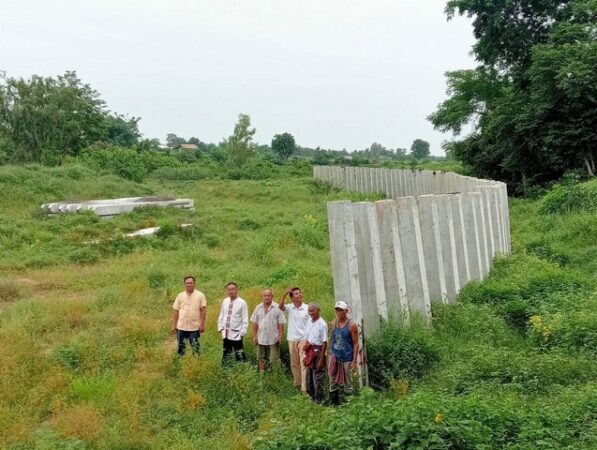 วอน “บิ๊กอ้วน” เช็คบิลปัญหาก่อสร้าง 7 ชั่วโคตร ลั่นเรื่องเงียบแต่ปัญหาไม่จบ สร้างได้ 1 เหลืออีก 7 คก. ปล่อยเสาเข็มทิ้งโดเด่ทิ่มแทงใจประชาชน ฝากถาม ผู้ว่าฯเคยติดตามเรื่องหรือไม่