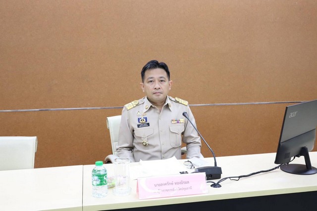 ปทุมธานี ขับเคลื่อนโครงการขยายผลการเกษตรเพื่ออาหารกลางวัน อันเนื่องมาจากพระราชดำริฯ น้อมนำหลักปรัชญาของเศรษฐกิจพอเพียง ปลูกฝังนักเรียนและเยาวชน เสริมสร้างคุณภาพชีวิตที่ดีขึ้น