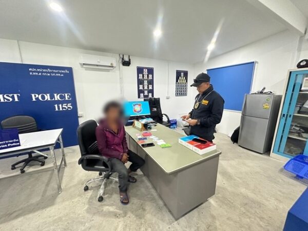 สุราษฎร์ธานี-เมาทำกร่าง เบ่งไม่ดูท่า ท้าทาย ระบบ สุดท้ายวีซ่าขาด 1,255 วัน ถึงกับหน้าซีดอีกคนพม่าอยู่เกิน 510 วัน