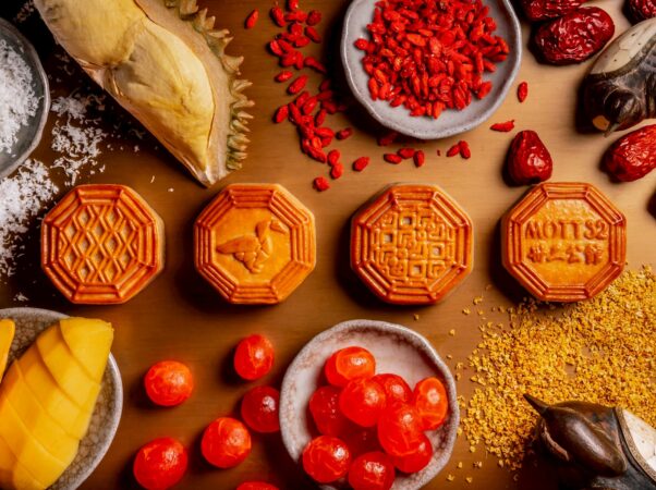 จากพุทราจีนสู่ทุเรียนไทย: MOTT 32 BANGKOK เปิดตัวคอลเลกชันขนมไหว้พระจันทร์ พร้อมรสชาติใหม่ประจำปี 2568