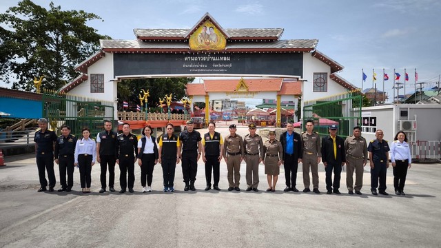 จันทบุรี-อธิบดีกรมศุลกากร ลงพื้นที่ตรวจเยี่ยม เจ้าหน้าที่ศุลกากร ณ.ด่านชายแดน พร้อมมอบสิ่งของแก่หน่วยเฉพาะกิจนาวิกโยธินจันทบุรี
