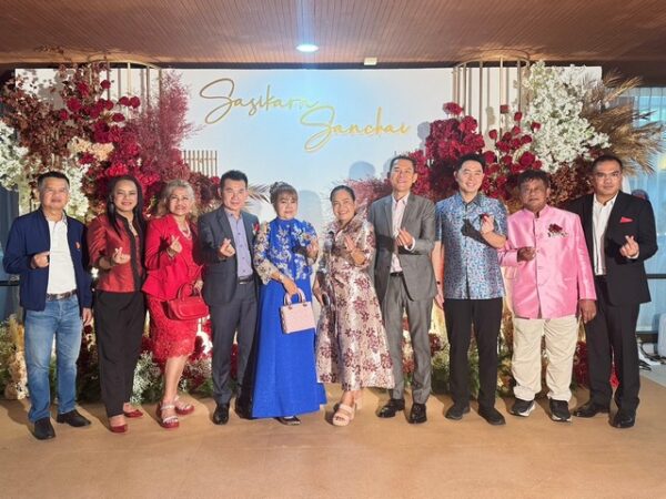 ชลบุรี-ร่วมฉลองวิวาห์ “ศศิการณ์​ กิ่งสร​ &​ สัญชัย​ วราภิโมกข์” ณ​ อาคารเอนกประสงค์หน่วยบัญชาการนาวิกโยธิน​ (สัตหีบ)​