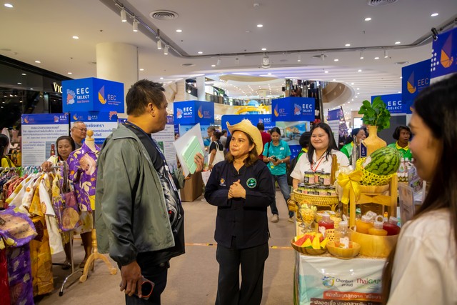 อีอีซี มอบตรารับรอง EEC Select Best Service 2025 แก่ 25 ผู้ประกอบการเดินหน้ายกระดับสินค้าและบริการชุมชนสู่สากล