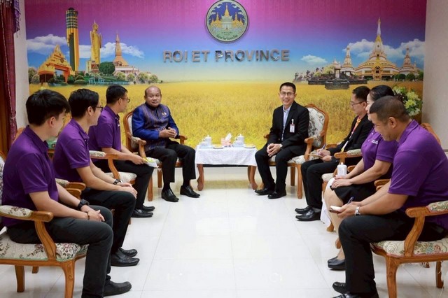 ร้อยเอ็ด…รองผู้ว่าฯ ชูศักดิ์ ให้การต้อนรับผู้ตรวจราชการสำนักงานพระพุทธศาสนาแห่งชาติ ร่วมหารือแนวทางส่งเสริมพระพุทธศาสนาในพื้นที่