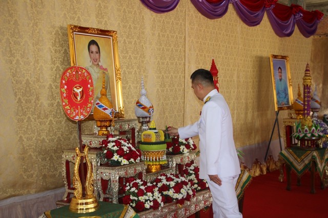 ร้อยเอ็ด…พิธีเชิญเทียนพรรษาพระราชทานและประทานจากพระบรมวงศานุวงศ์ 3 พระองค์ แด่วัดราชวารี จังหวัดร้อยเอ็ด เพื่อเป็นพุทธบูชาอันเป็นสิริมงคลสูงสุดแก่พสกนิกร