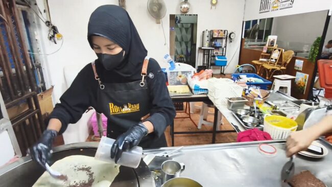 สงขลา-ร้านโรตีดังบังชรีฟ ของหรอยเมืองสงขลา ย่านถนนศรีสุดา ลูกค้าเพียบ