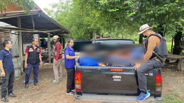 มุกดาหาร​ 🔥 มุกดาหารระอุ! 3 วัน กวาดล้างยาเสพติดคำป่าหลายตำบลเดียว รวบ 44 ชีวิต – พระร่วมวงเสพ-ค้า ยึดยาบ้า – ปืน กลางหมู่บ้าน สะเทือนทั้งเมือง🔥