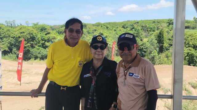 ปทุมธานี เด็กปทุมสร้างประวัติศาสตร์แชมม์มอเตอร์ครอส ประเทศไทย รุ่น 250 cc และรุ่น450 cc บิ๊กแจ๊ส นำทีมลุ้นน้อง นีโม่ เตรียมฉลองใหญ่