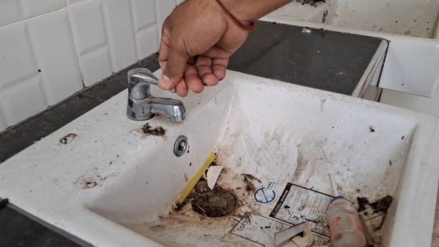 พังงา-ชาวบ้านโวยหาหน่วยงานดูแลสระบัวนบปริงถูกทิ้งร้างนานกว่า 3 ปี หลังสร้างใช้งบร่วม 40 ล้านบาท