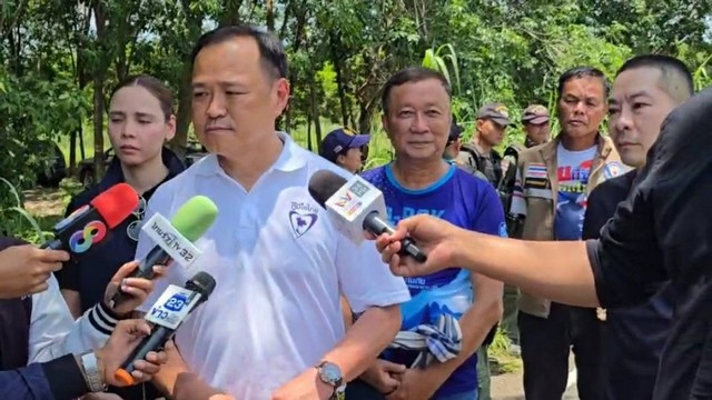 บุรีรัมย์ อนุทินบุกชายแดนตรวจสอบความเสียหายภัยสงคราม ไม่ตื่นเต้นเขากระโดง