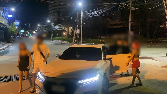 โจ๋พัทยา ยกพวกบุกยิงคู่อริกลางดึก ชายหาดจอมเทียน หลังตามโลเคชั่นเช็คอิน