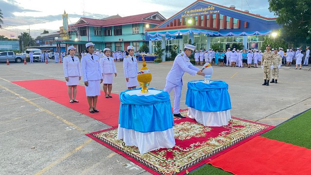 วันแม่แห่งชาติ อำเภอสัตหีบจุดเทียนชัย ถวายพระพรชัยมงคล เฉลิมพระเกียรติพระบรมราชชนนีพันปีหลวง