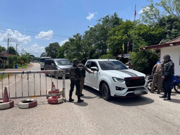 โฆษกตำรวจภูธรภาค 2 เผยสถานการณ์พื้นที่ 3 จังหวัดชายแดนไทย-กัมพูชา เป็นไปด้วยความเรียบร้อย ตำรวจทุกหน่วยเพิ่มมาตรการเฝ้าระวังเข้มทุกจุด