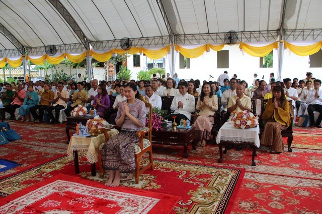 ร้อยเอ็ด…รมต.น้ำ-จิราพร เป็นประธานพิธียกช่อฟ้าศาลากตัญญู วัดสว่างโพธิ์ทอง อ.สุวรรณภูมิ จ.ร้อยเอ็ด