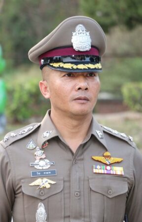 กาฬสินธุ์-ไม่เข็ด! ตร.เมืองกาฬสินธุ์ปล่อยแถวสกัดเด็กแว้น ยึดจยย.เสียงดังสร้างความเดือดร้อน 9 คัน