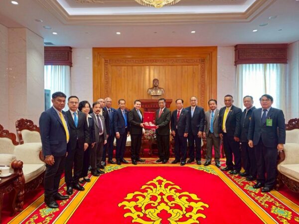 คณะกรรมาธิการการทหารและความมั่นคงของรัฐ วุฒิสภา เดินทางไปประชุมทวิภาคีและไปเยือนต่างประเทศ ณ นครหลวงเวียงจันทน์ สาธารณรัฐประชาธิปไตยประชาชนลาว