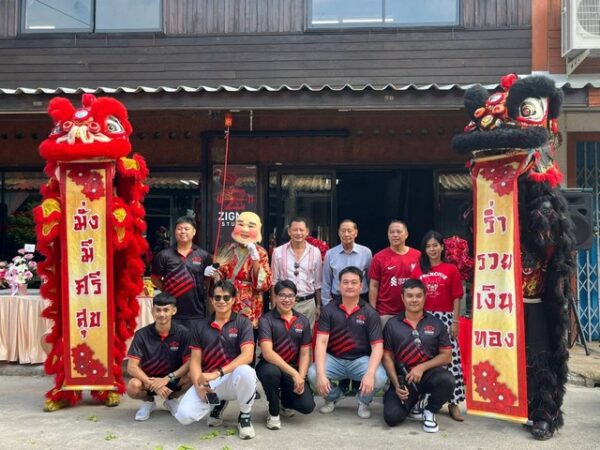 สุโขทัย-นักธุรกิจคนรุ่นใหม่รวมตัวเปิดศูนย์รวมคนรักสุขภาพฟิตเนทเมืองสวรรคโลก