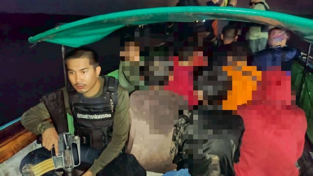 พังงา-นั่งเรือไปจับ!! ฉก.ปค. “เอราวัณ” ปฏิบัติการกวาดล้างยาเสพติด “No Drugs No Dealers” ยุทธการ “ฟ้าสางที่สามช่อง