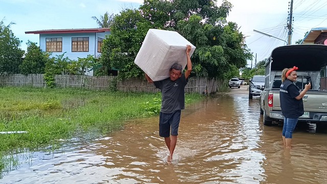 ยโสธร ชาวบ้านโวย!น้ำท่วมบ้านเรือนซ้ำซากวอนให้หน่วยงานรัฐเข้าช่วยเหลือ