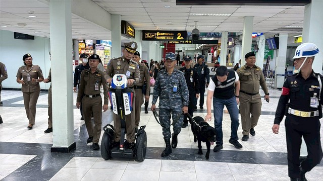 รองผู้บัญชาการตำรวจท่องเที่ยว ตรวจเยี่ยมสถานีตำรวจท่องเที่ยวหาดใหญ่ และท่าอากาศยานหาดใหญ่ กำชับแนวทางดูแลนักท่องเที่ยว
