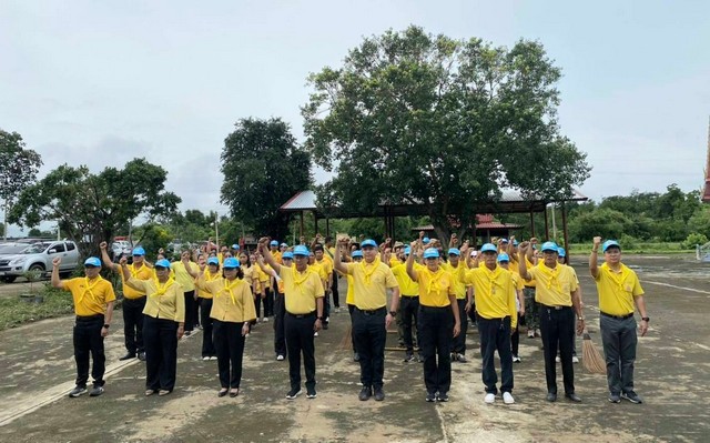 ลพบุรี-นายอำเภอโคกสำโรง ร่วมกิจกรรมจิตอาสาบำเพ็ญสาธารณประโยชน์และบำเพ็ญสาธารณกุศล ปรับภูมิทัศน์ในชุมชนฯ