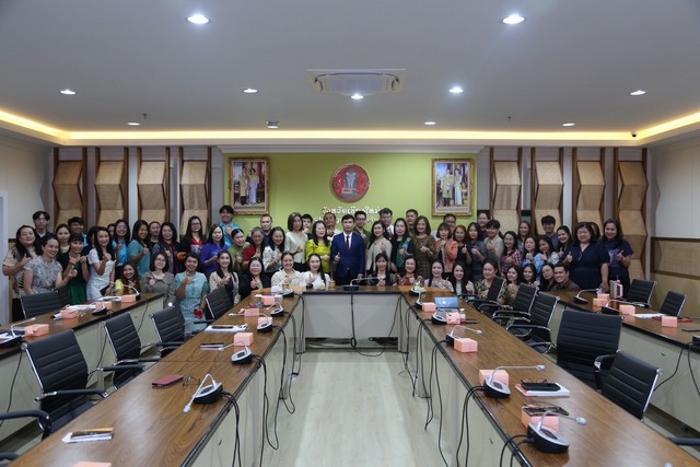 เชียงใหม่-ผอ.สพม.เชียงใหม่ พบปะบุคลากรทางการศึกษา มอบนโยบายและแนวทางการปฏิบัติงาน