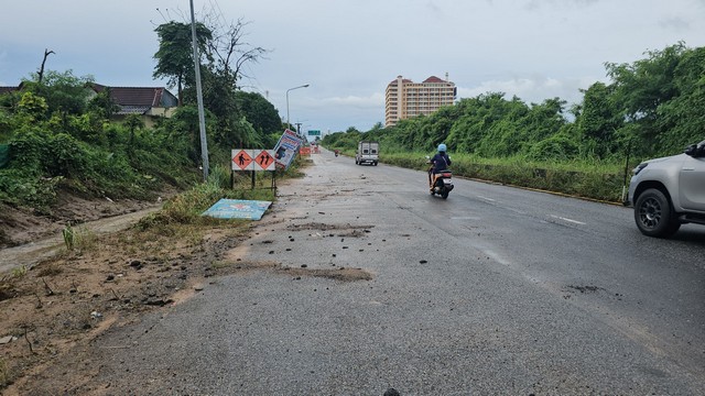 พัทยา ถูกขโมยสายไฟเครื่องสูบน้ำ ทำหลังตลาดน้ำ 4 ภาคพัทยา ยังจมอยู่ใต้น้ำ