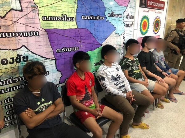 กาฬสินธุ์-ผู้การฯผุยรับจบ 6 โจ๋ซ่ากระทืบทีมงานหมอลำดัง สั่งดำเนินคดีทุกข้อหาไม่ละเว้น ย้ำเมาแล้วซ่าต้องรับกรรมในคุก