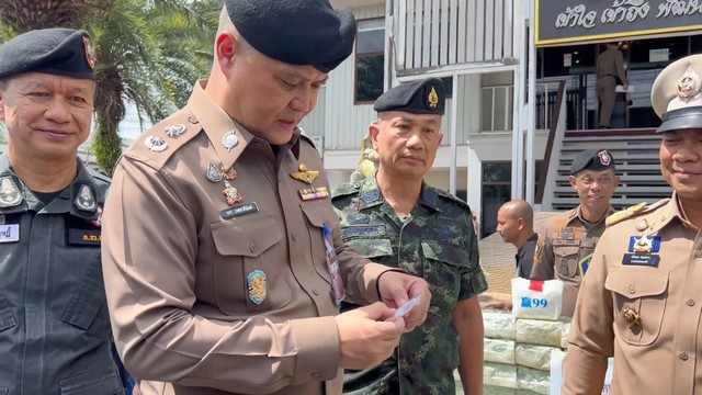 สงขลา-เจ้าหน้าที่ 3 ฝ่าย ผนึกกำลังกวาดล้างยาเสพติด เครือข่ายรายใหญ่ ยึดยาไอซ์ รวมจำนวน 1,111 กิโลกรัม