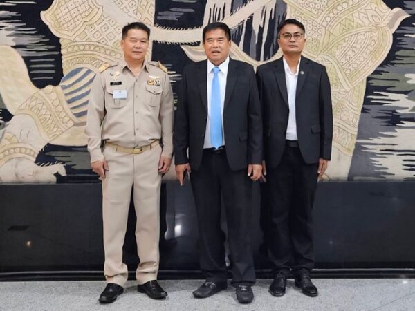 สุโขทัย-นายก อบจ.สุโขทัย พร้อมทีมพัฒนาเข้ารับมอบรางวัลองค์กรปกครองส่วนท้องถิ่นที่มีการบริหารจัดการที่ดี