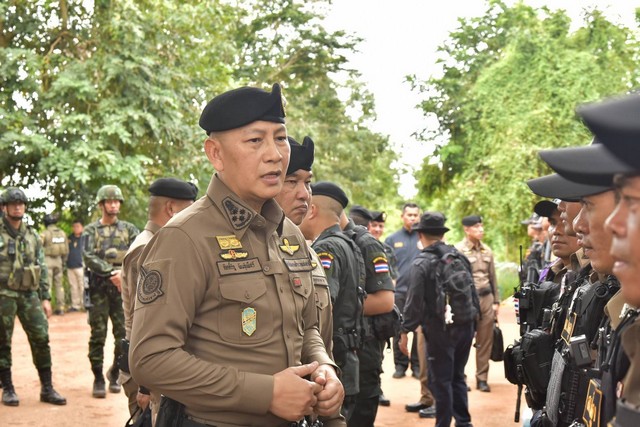 ผบ.ตร.ลงพื้นที่ จ.สระแก้ว รับฟังสถานการณ์ และให้กำลังใจกำลังพล ยืนยันสำนักงานตำรวจแห่งชาติพร้อมร่วมปกป้องอธิปไตยของชาติ
