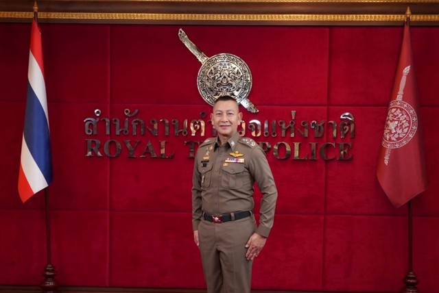 ผู้บัญชาการตำรวจแห่งชาติขอให้ตำรวจยึดถือผลประโยชน์ของประชาชนและประเทศชาติเป็นหลัก พร้อมขอให้ประชาชนเชื่อมั่นในการทำงานของตำรวจ