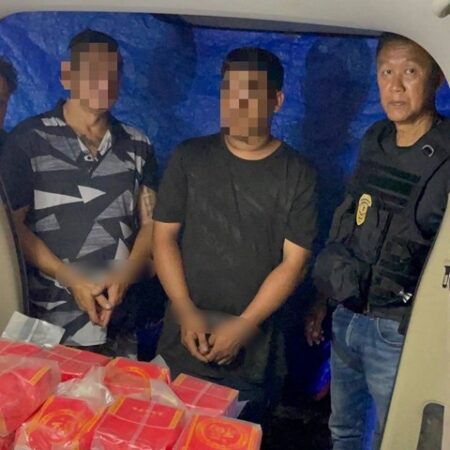 ผบ.ตร. ชื่นชม สืบนครบาล 8 ขยายผลจับกุมยาไอซ์ 50 กิโล ใช้ชุมชนวัดเป็นแหล่งซุกซ่อนและจำหน่าย