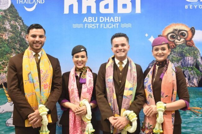 กระบี่-รองนายกรัฐมนตรีและรัฐมนตรีว่าการกระทรวงคมนาคม ให้การต้อนรับเที่ยวบินปฐมฤกษ์สายการบิน Etihad Airways ขณะที่ ททท.ดันกลยุทธ์ Airline Focus เปิดเส้นทางบินใหม่