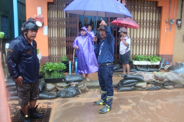 ยะลา-เบตง / ฝนตกหนัก 15 นาที น้ำท่วม