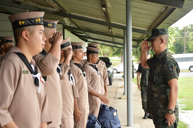 ศูนย์ฝึกทหารใหม่ กรมยุทธศึกษาทหารเรือ จัดพิธีส่งทหารใหม่ ผลัดที่ 2/68 จำนวน 2,977 นาย ไปปฏิบัติหน้าที่ในหน่วยต่าง ๆ ของกองทัพเรือ