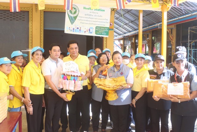 สมุทรปราการ-แห่กฐินแพรกษาใหม่คึกคัก!! ประชาชนหลายพันคนร่วมในพิธี