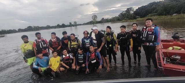 ร้อยเอ็ด…อย่าหาทำ…เตือนภัย หนุ่มใหญ่ชวนเพื่อนว่ายน้ำเล่นกลางทุ่งนา พื้นที่น้ำชีเข้าท่วม จมน้ำดับ