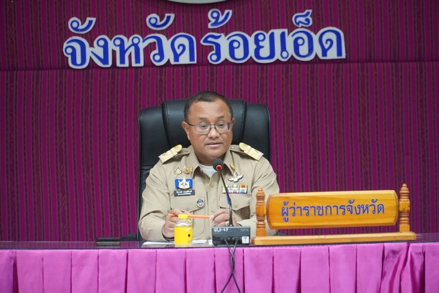 ร้อยเอ็ด…ประสานความร่วมมือทั้งจังหวัด จัดกิจกรรมเทิดพระเกียรติ “รอยพระยุคลบาท 125 ปี สมเด็จย่า นำทางสุขภาพไทย” อบรมนักเรียนให้ CPR