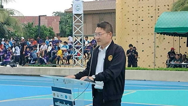 กระบี่-คนไทยไม่ทอดทิ้ง หมอใจบุญ จ.กระบี่ นำเงินรายได้จากการตรวจรักษา ส่งช่วยน้ำท่วมชายแดนใต้