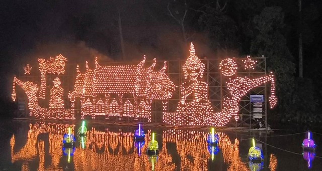 นครนายก – ลอยกระทงไหลเรือไฟวัดหนองโพธิ์ จังหวัดนครนายก