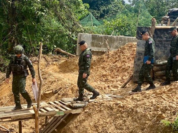 กองทัพภาคที่ 2 เร่งสร้างหลุมบุคคลคู่–หลุมหลบภัยกว่า 250 แห่ง เพื่อความปลอดภัยของกำลังพลและประชาชนแนวชายแดน