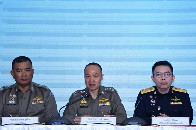 สำนักงานตำรวจแห่งชาติรุกปราบพนันออนไลน์และอาชญากรรมไซเบอร์ทุกรูปแบบ ไม่ถึง 2 เดือน จับพนันออนไลน์กว่า 950 คดี ปิดกั้น URL ผิดกฎหมายกว่า 75,000 URL