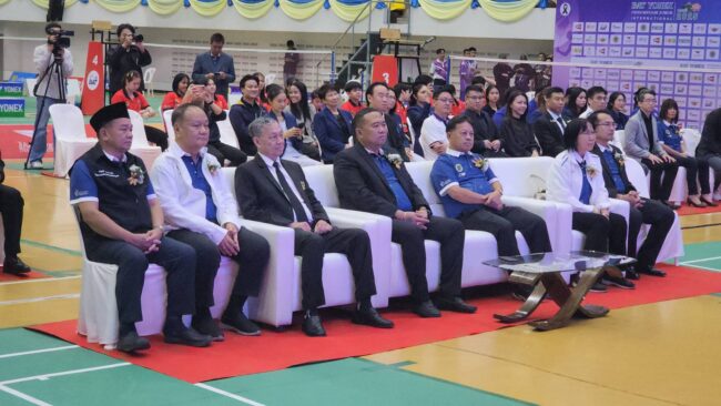 ปทุมธานี เยาวชน 18 ชาติกว่า 800 คน ร่วมประลองขนไก่ ปทุมธานีจูเนียร์ พัฒนาเยาวชนสู่ระดับโลก