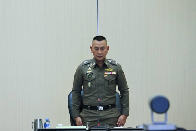 ผบ.ตร.ประชุมบริหารสำนักงานตำรวจแห่งชาติ กำชับเข้ม 8 ข้อ ดูแลประชาชนเข้าถวายความอาลัยฯ รุกปราบสแกมเมอร์ ต่างด้าวผิดกฎหมาย ย้ำแนวทางแต่งตั้งวาระ 68 ยึดกฎหมายและข้อวินิจฉัย ก.พ.ค.ตร. พัฒนางานสอบสวนเร่งด่วน