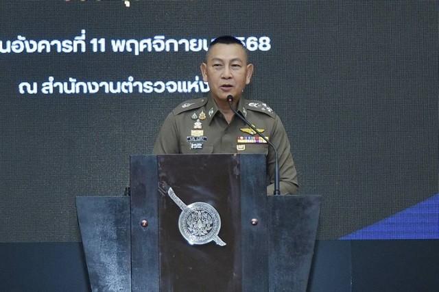 ผบ.ตร. ย้ำ ตำรวจพร้อมสนับสนุนทหารป้องกันประเทศ พร้อมเสริมกองทัพรักษาอธิปไตยชายแดนไทย – กัมพูชา ดูแลพื้นที่ส่วนหลัง สร้างความมั่นใจให้ประชาชน