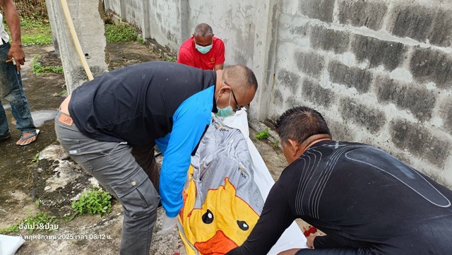 บุรีรัมย์ หนุ่ม 39 ดื่มเหล้าไปเอาต่อหัวเสือรังใหญ่ปลายเสาไฟฟ้าแรงสูงกลางดึก ช็อตร่วงดับคาพื้น