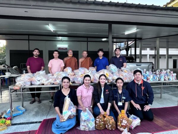 ชลบุรี-เจ้าคณะอำเภอเมืองชลบุรี เจ้าอาวาสวัดเมืองใหม่ เดินหน้าช่วยผู้ประสบภัยน้ำท่วม ผ่าน วรรณิดา นพสิทธิ์ สส.เขต 2 ชลบุรี พรรคประชาชน